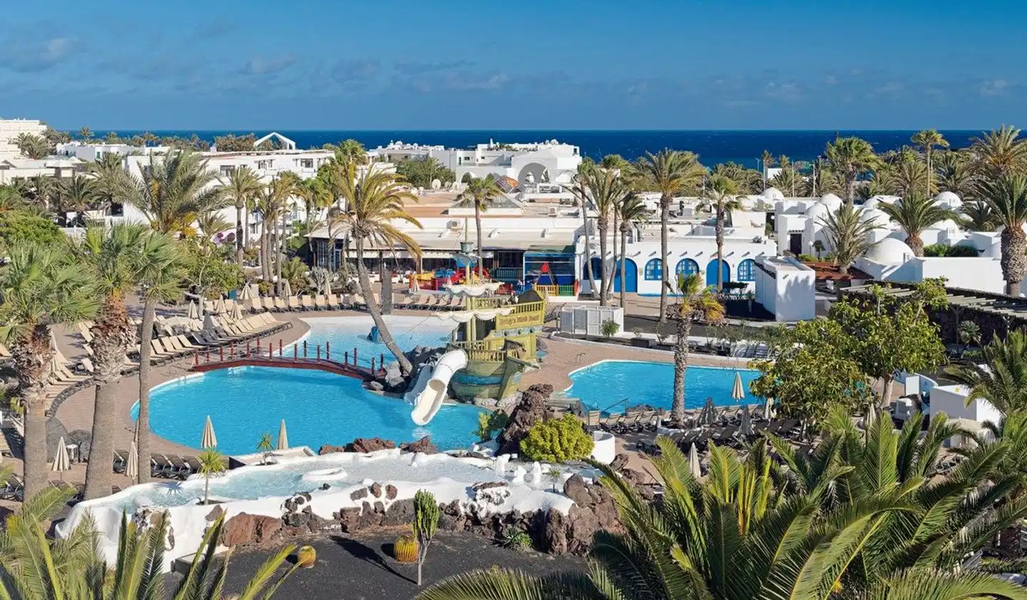 H10 Suites Lanzarote Gardens POOL