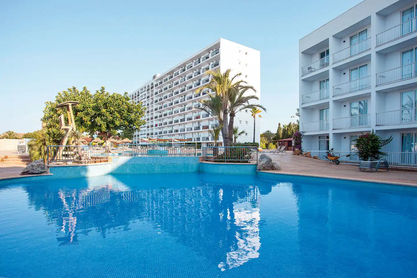 HYB Eurocalas Pool