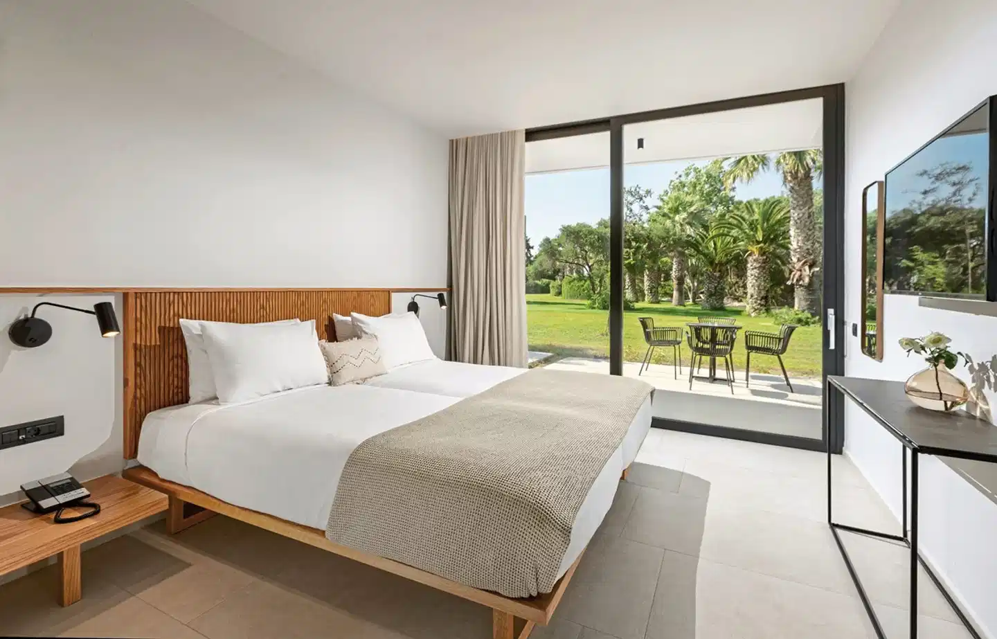 Caravia Beach Hotel ACCOMMODATION