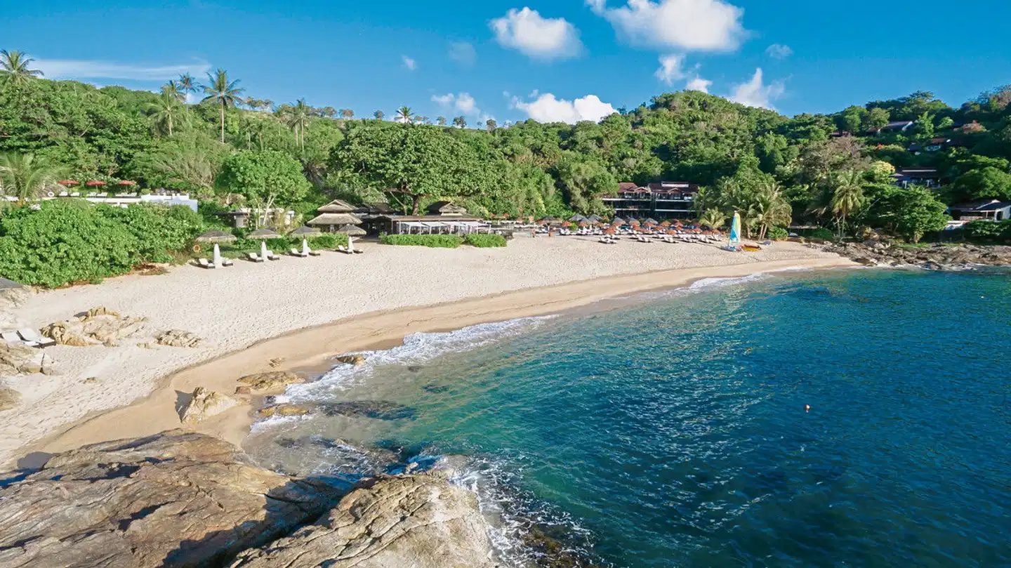 Garrya Tongsai Bay Samui BEACH