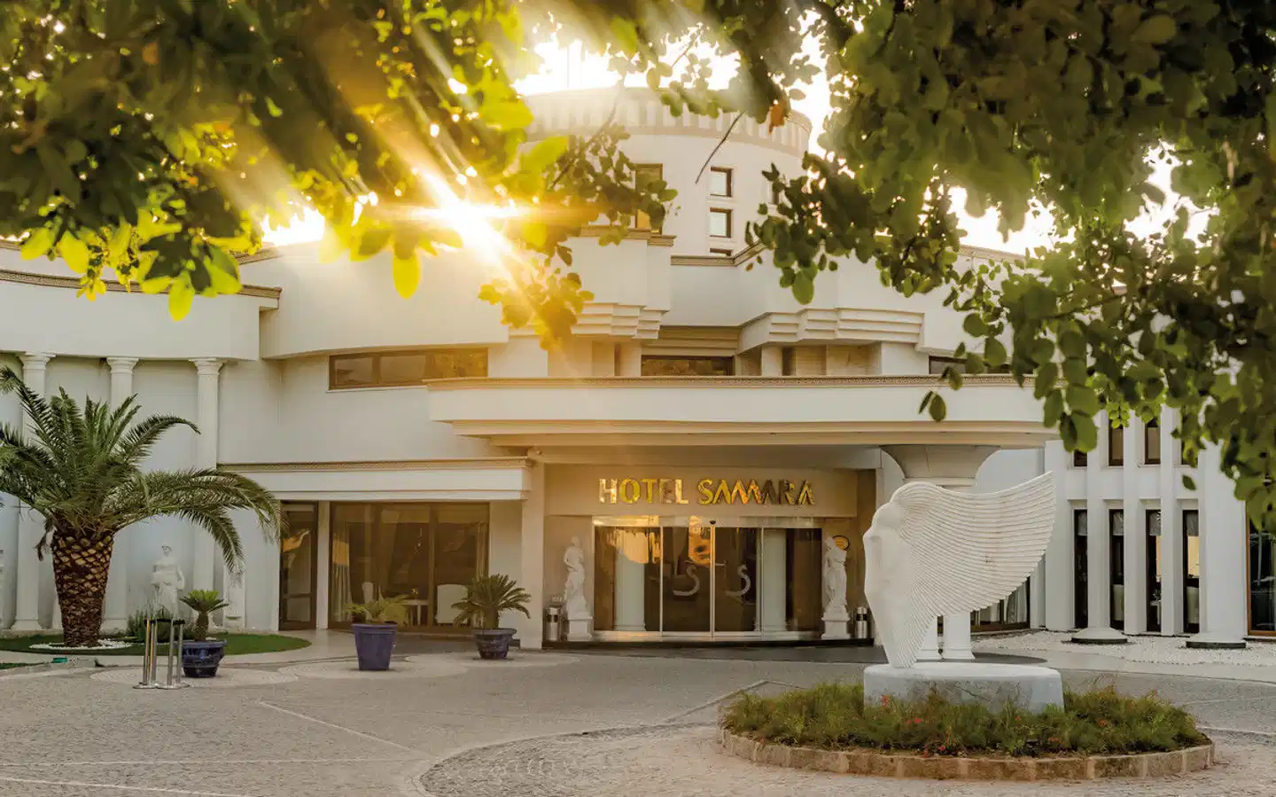 Samara Hotel Aussenansicht
