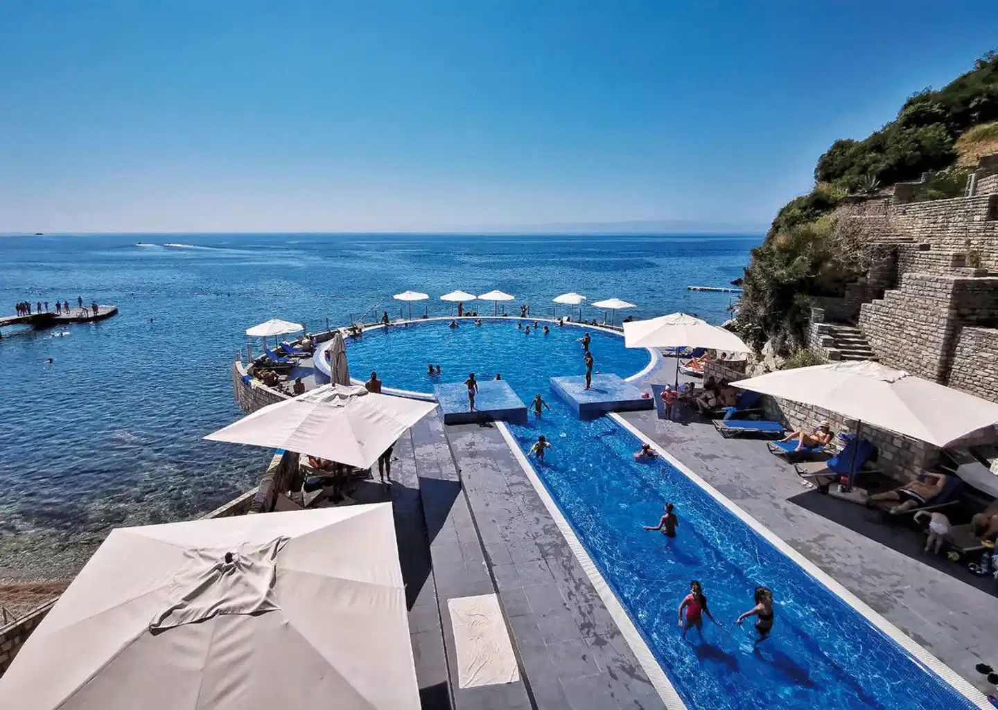 Avala Resort & Villas BEACH