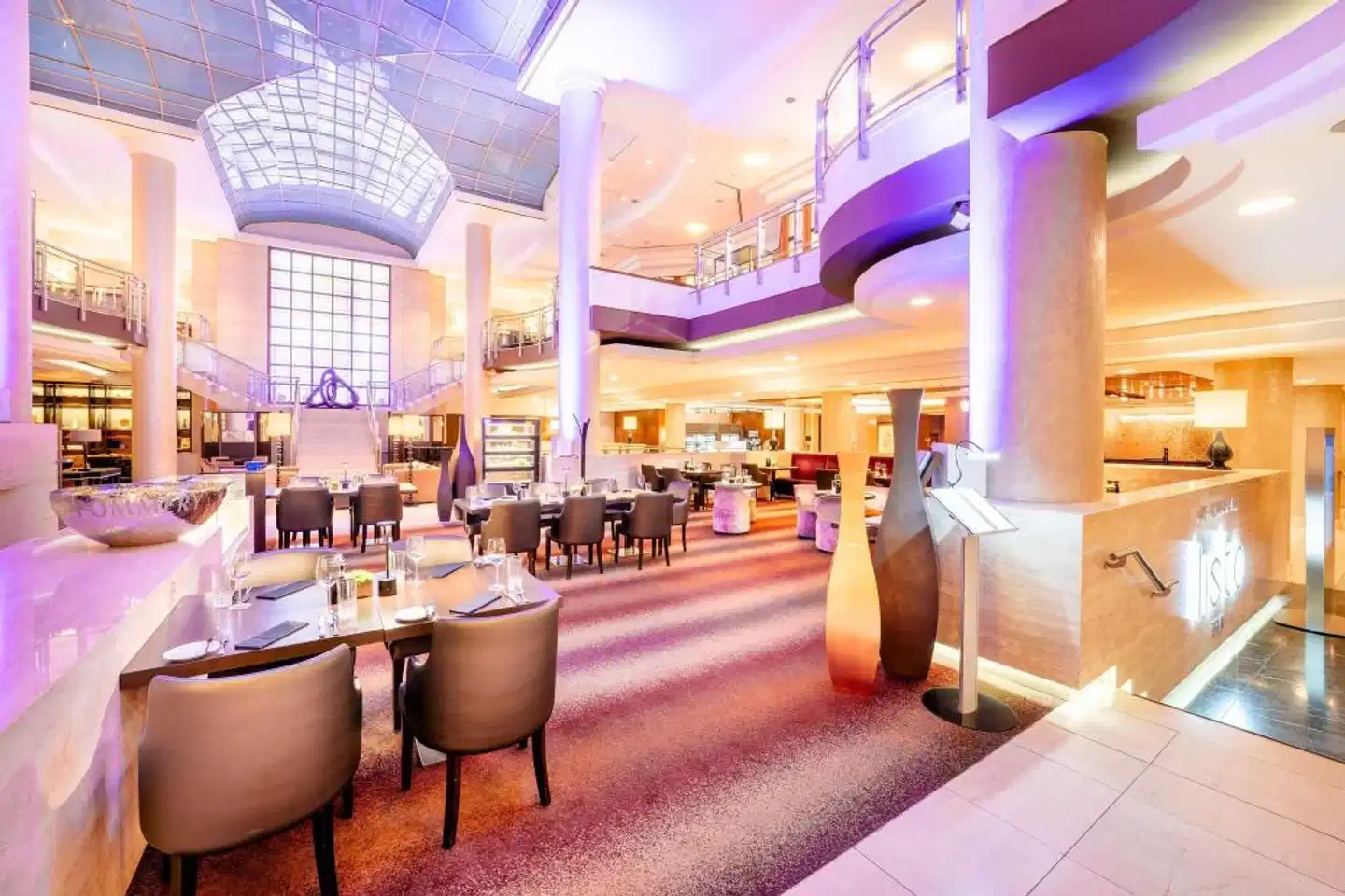 Hilton Berlin Bar