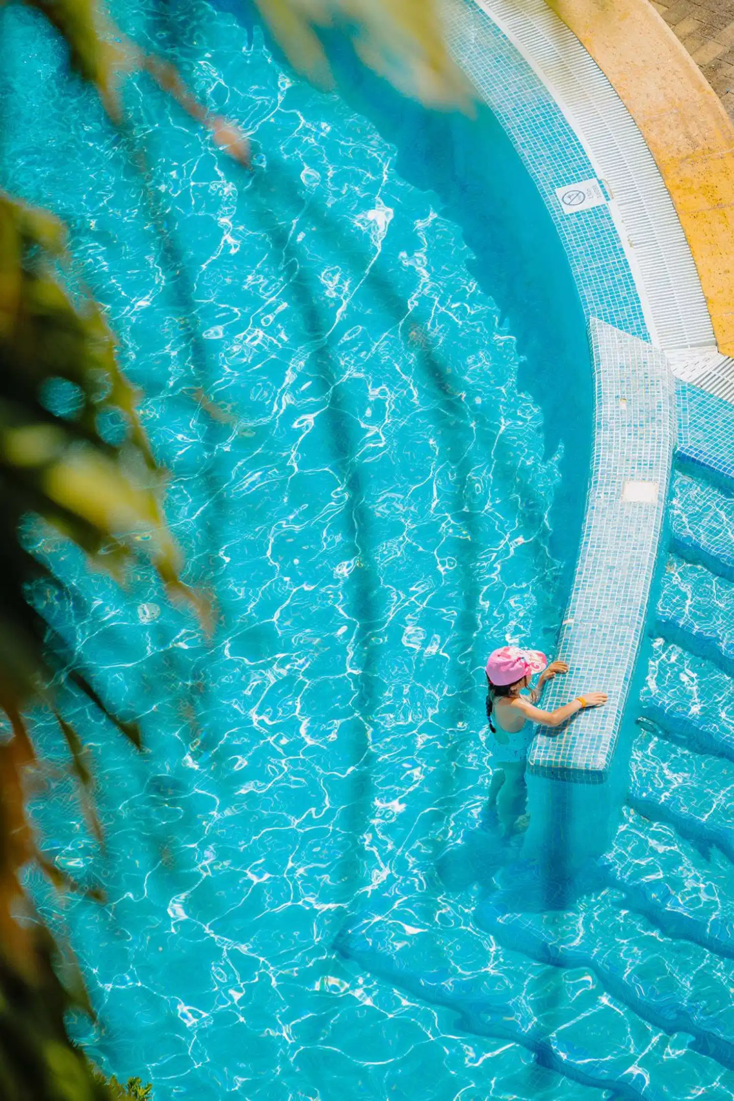 Calheta Beach POOL