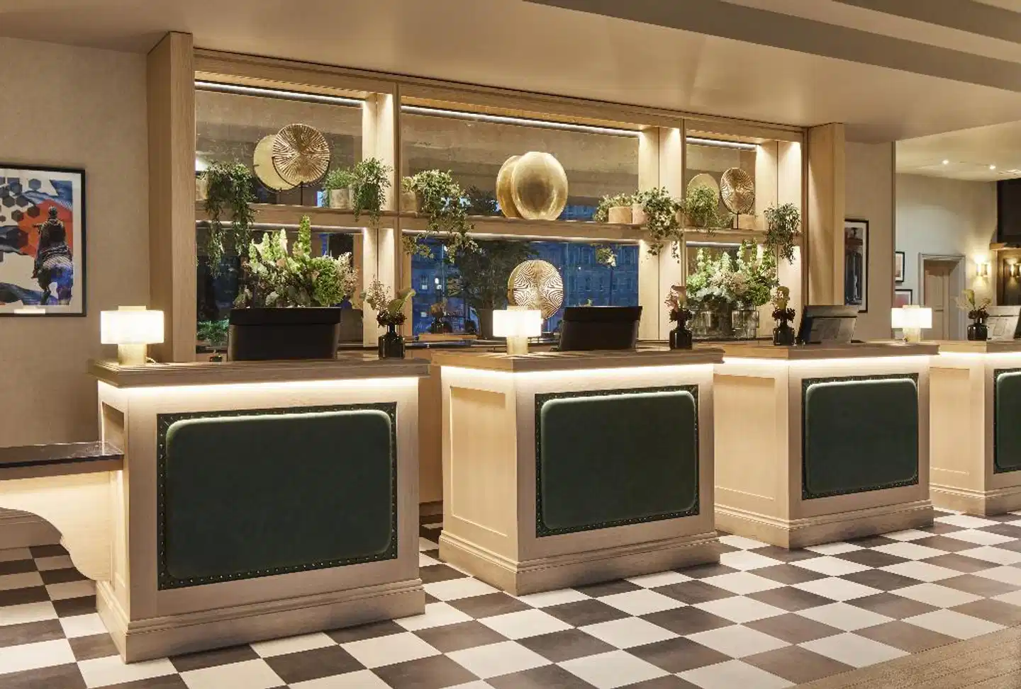 Jurys Inn Edinburgh Lobby