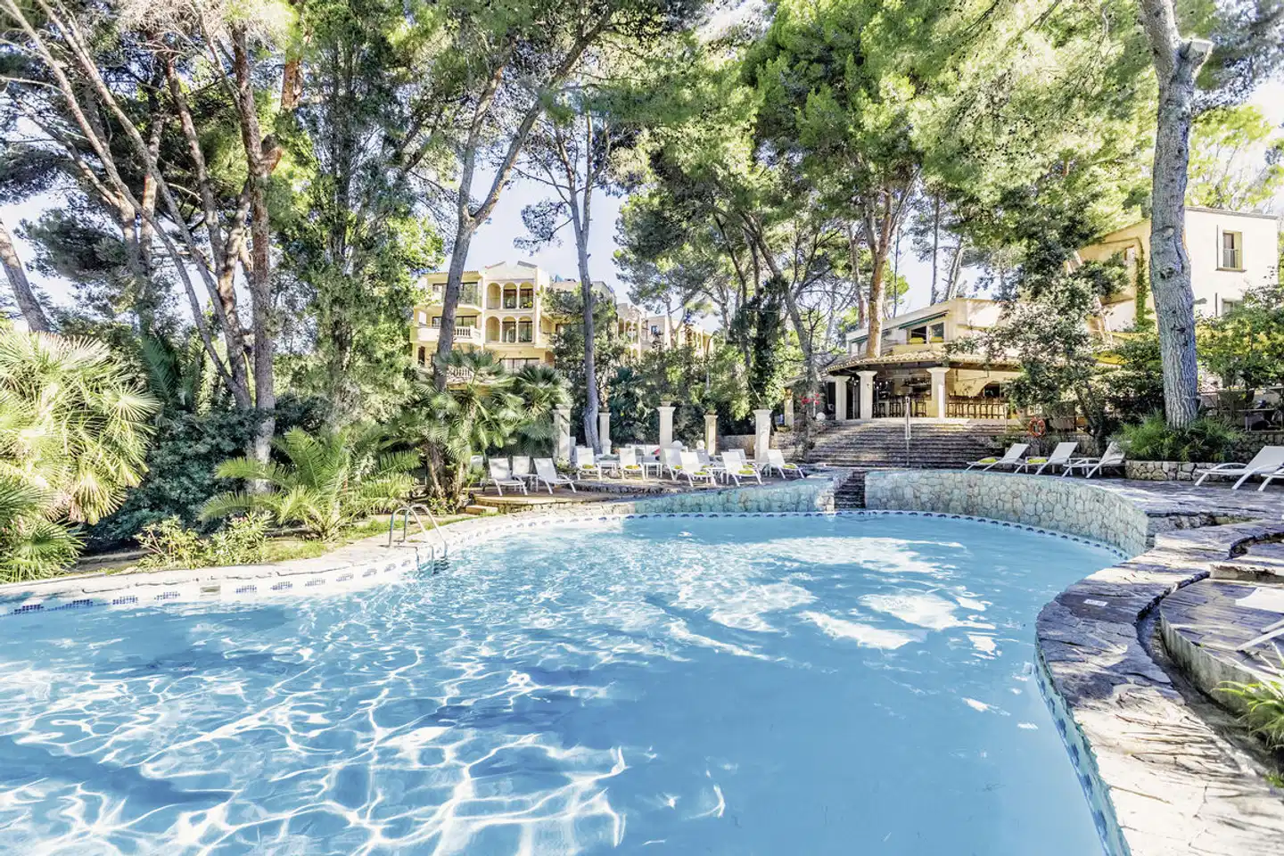 Lago Garden Apart-Suites & Spa POOL