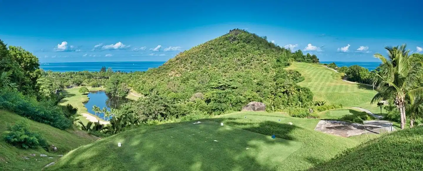 Constance Lemuria SCENERY