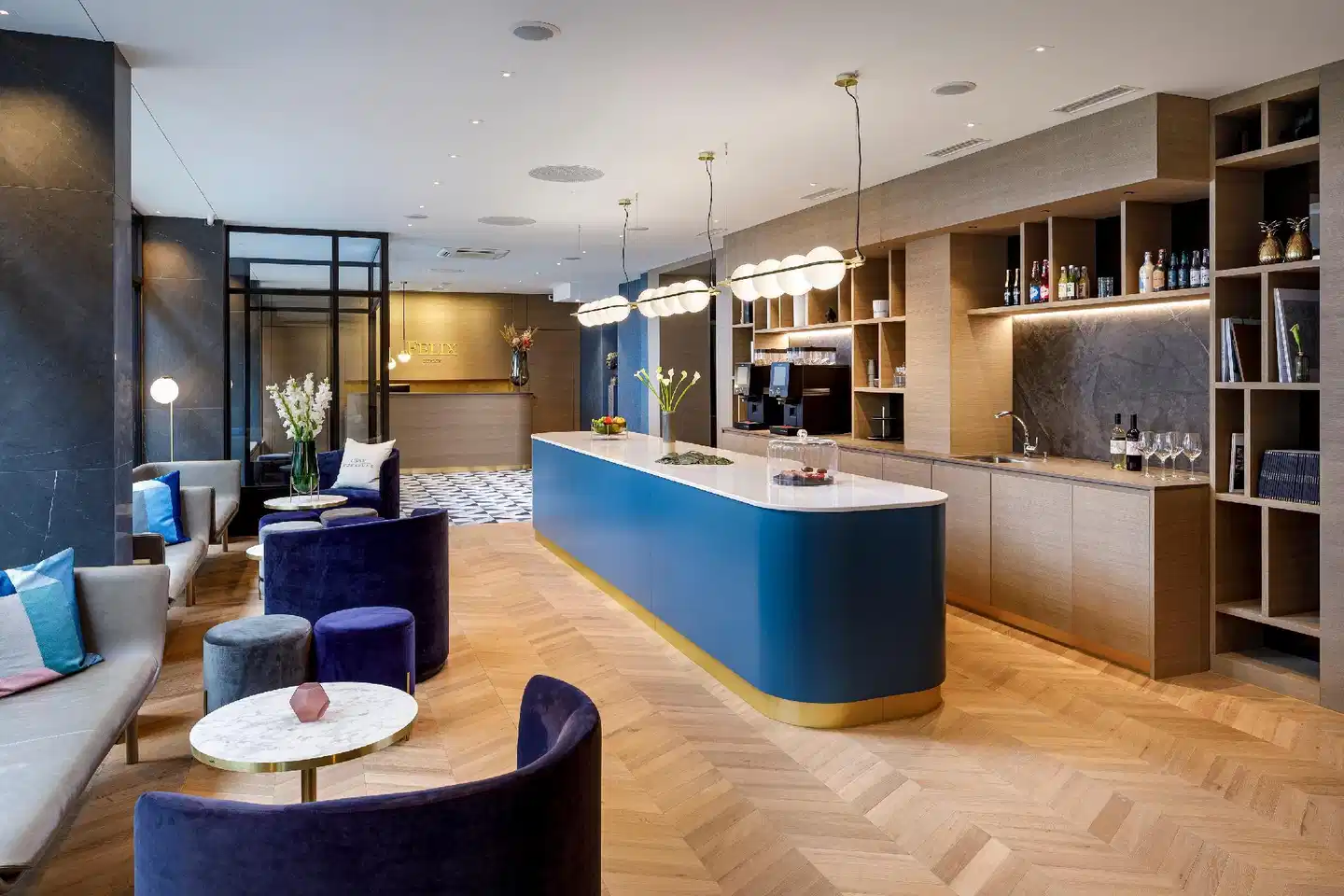 Hotel Felix Lobby