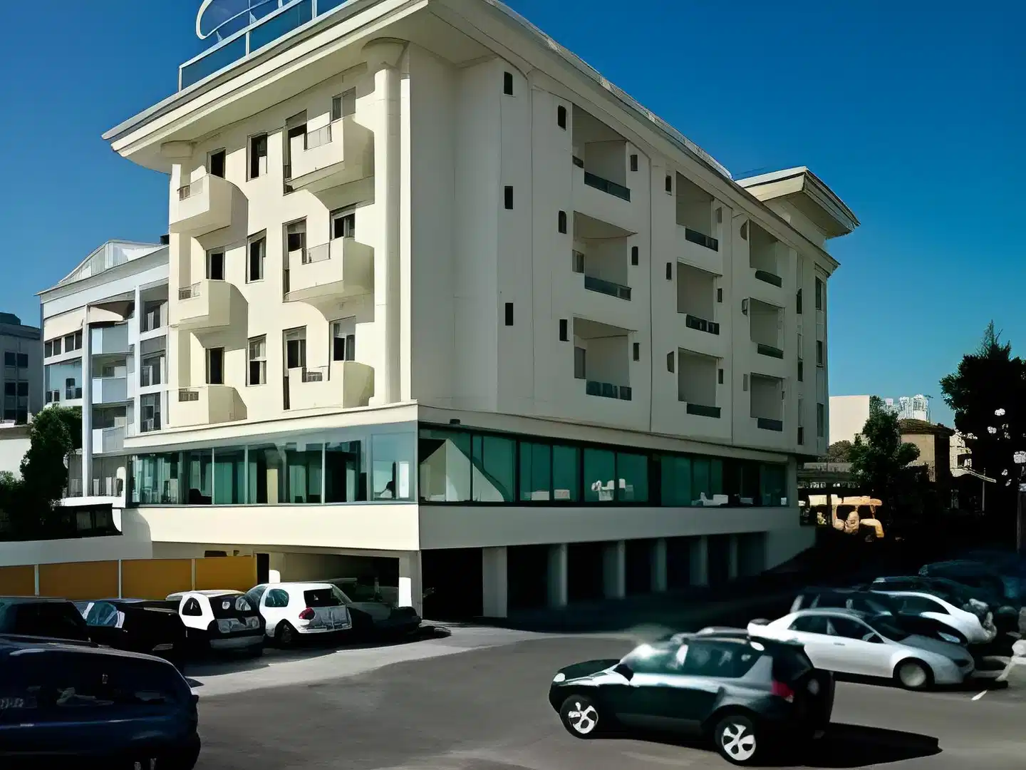 Metropole Aussenansicht