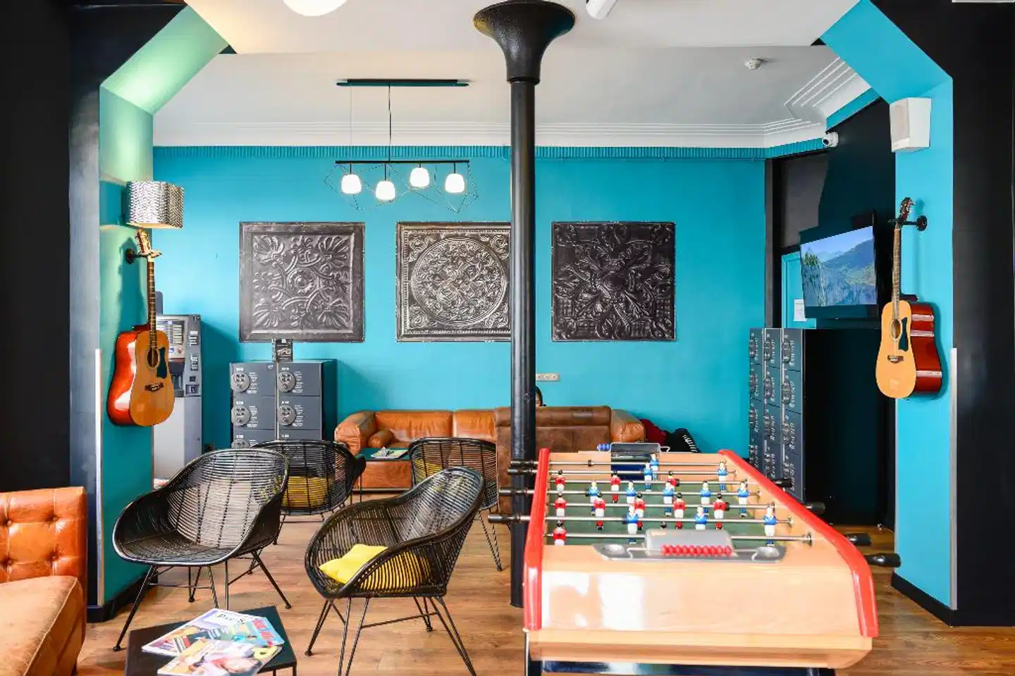 Arty Paris Hostel & Budget Hotel Restaurant