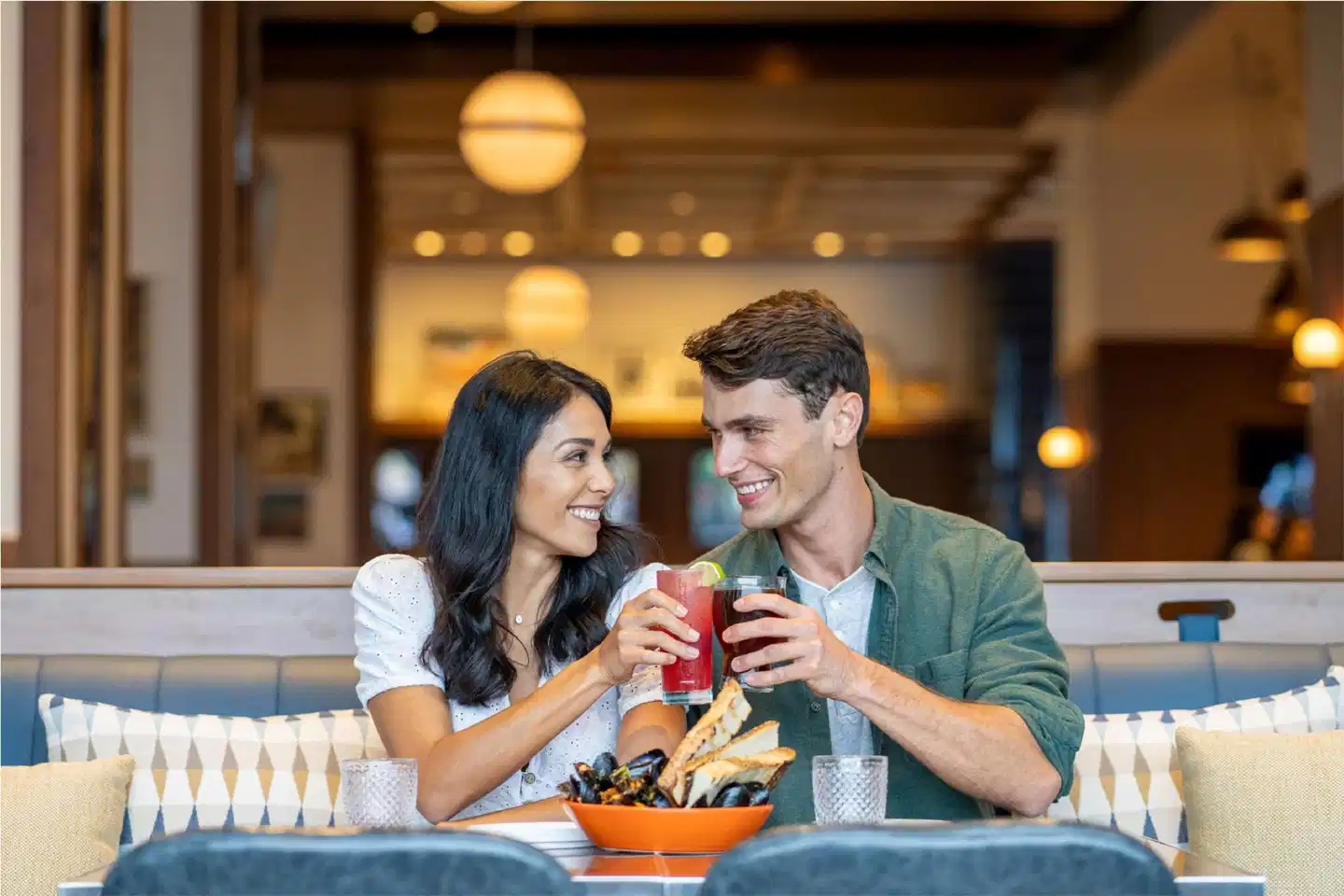 Hilton San Diego Bayfront Personen