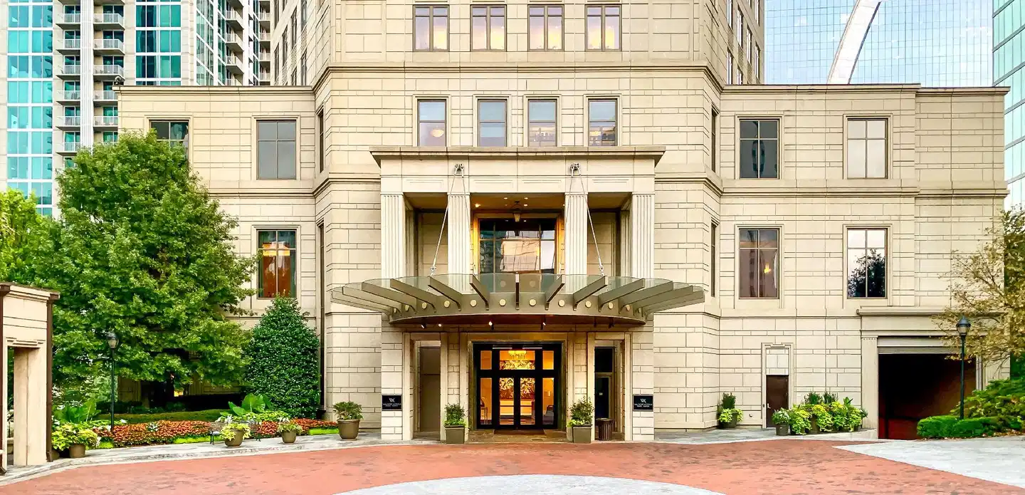 Waldorf Astoria Atlanta Buckhead Aussenansicht