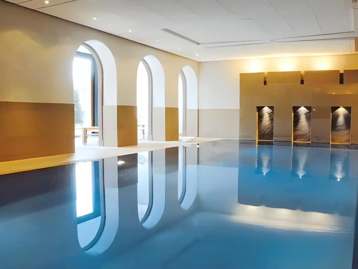 Neumühle Hallenbad