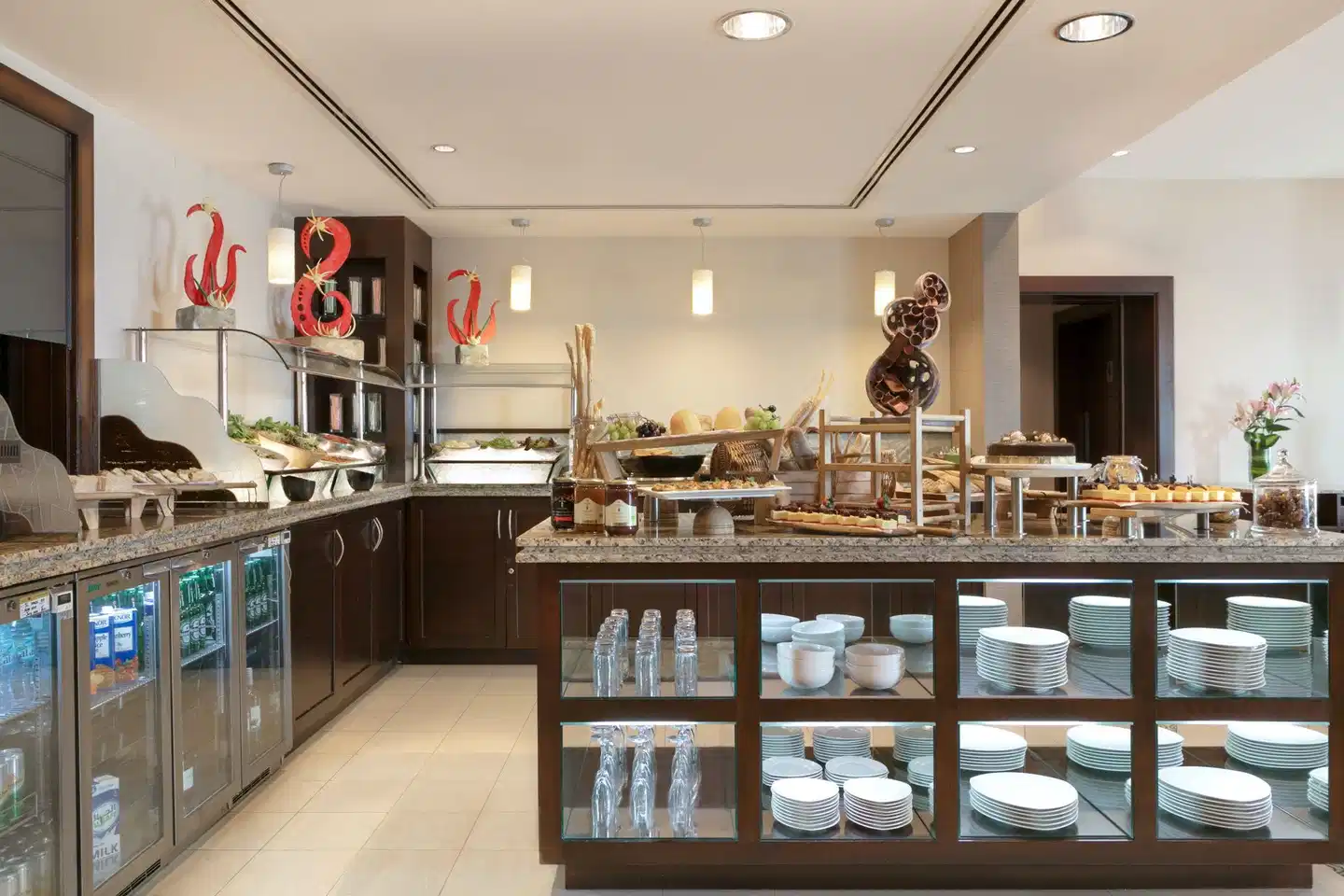 Traders Hotel, Qaryat Al Beri, Abu Dhabi RESTAURANT
