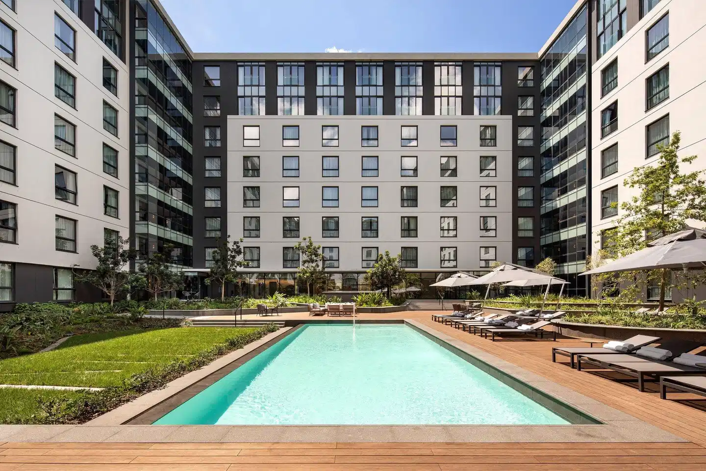 Johannesburg Marriott Hotel Melrose Arch Pool