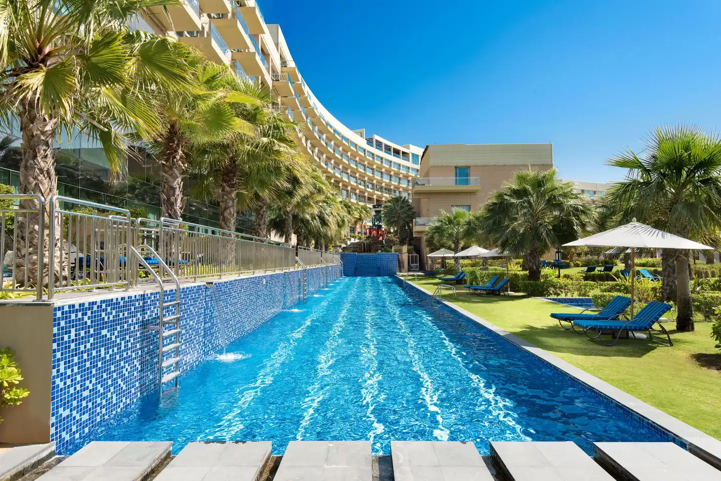 Rixos The Palm Dubai Hotel & Suites POOL