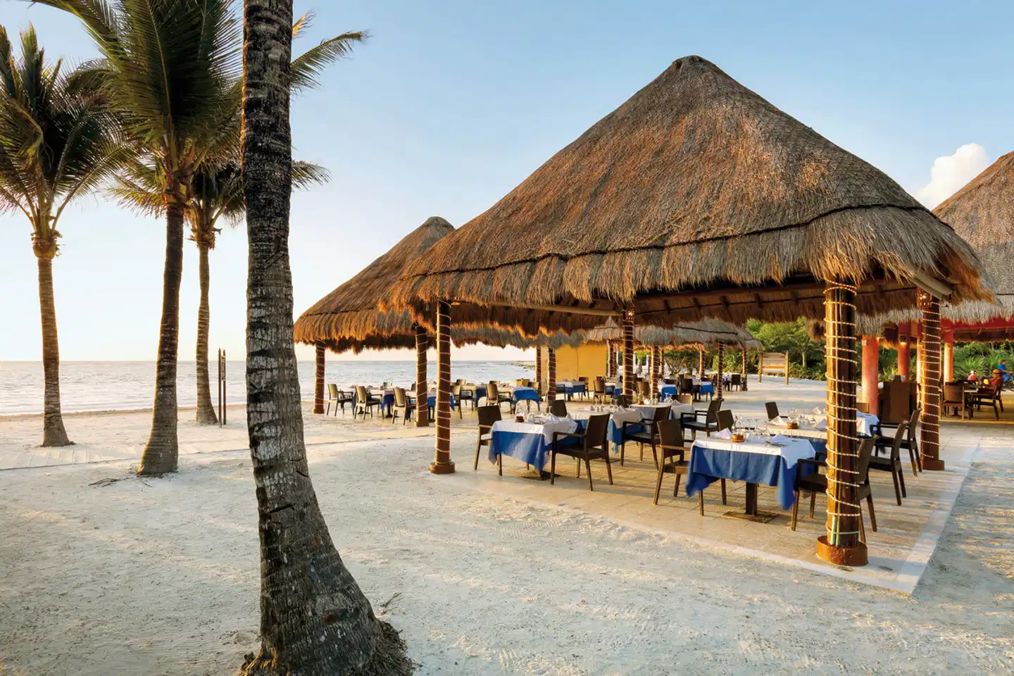 Grand Palladium Kantenah Resort & Spa BAR