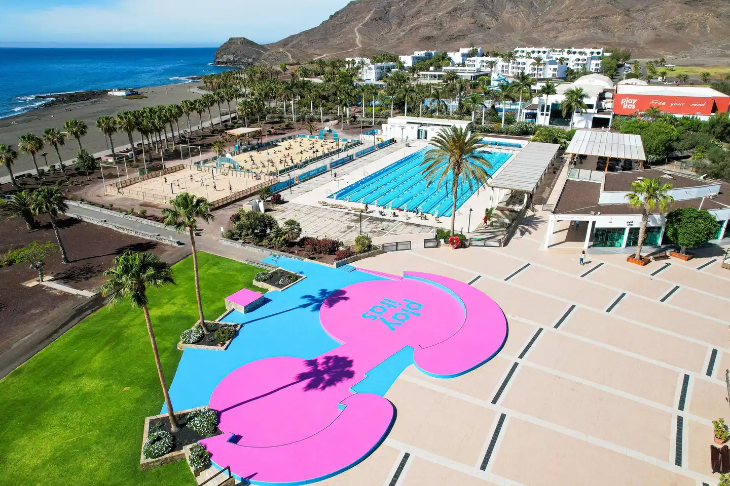Playitas Aparthotel POOL