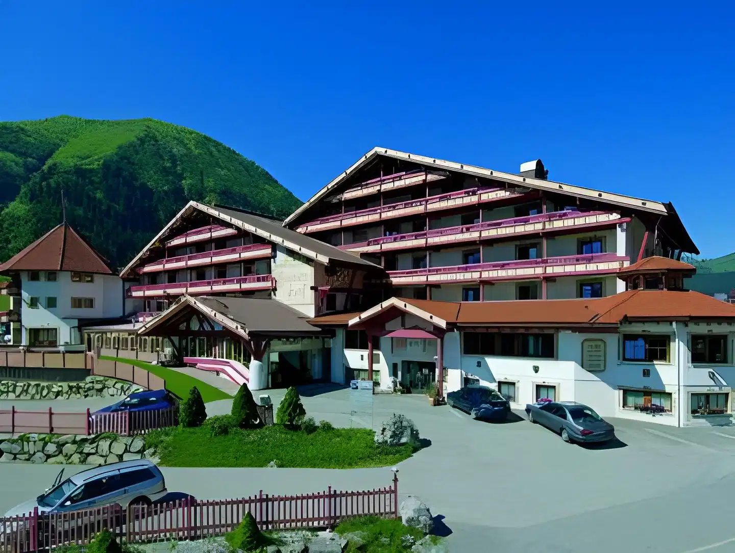 Familien- & Kinderhotel Kaiserhof Aussenansicht