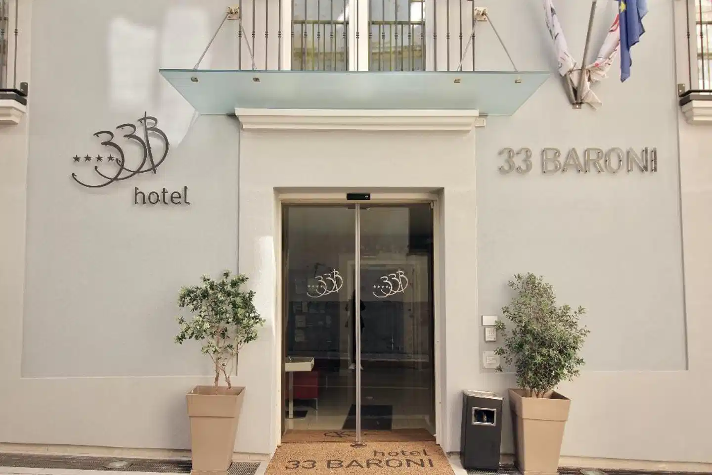 Hotel 33 Baroni Aussenansicht