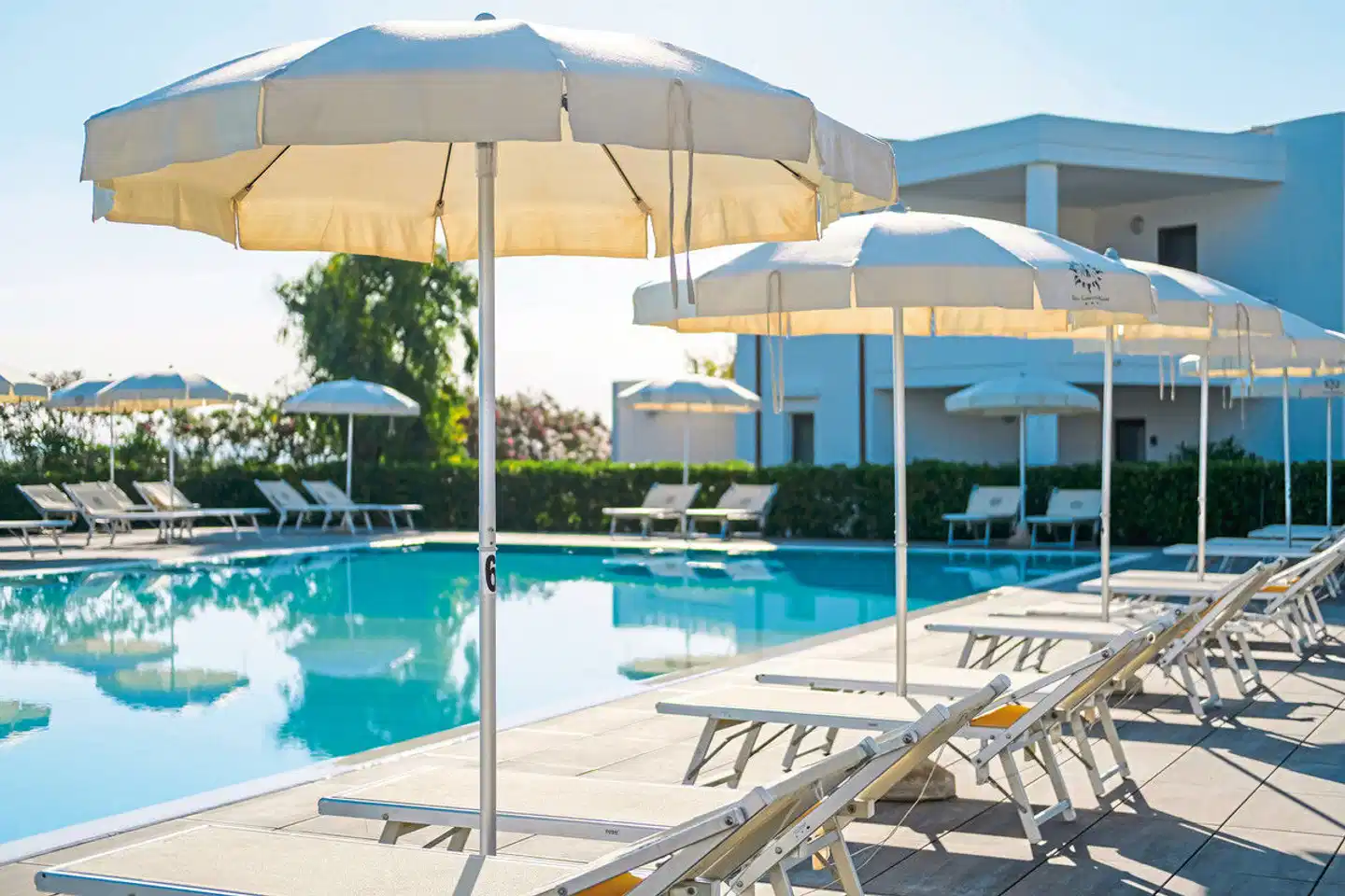 Torre Cintola Greenblue Sea Emotions Pool