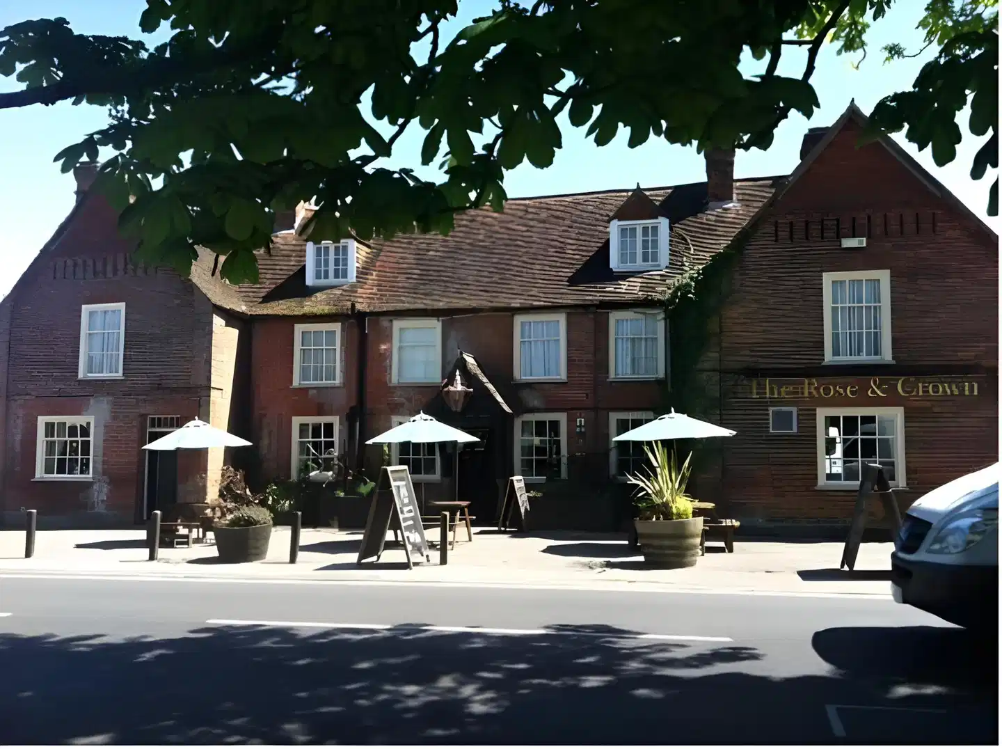 Huntsman of Brockenhurst Aussenansicht