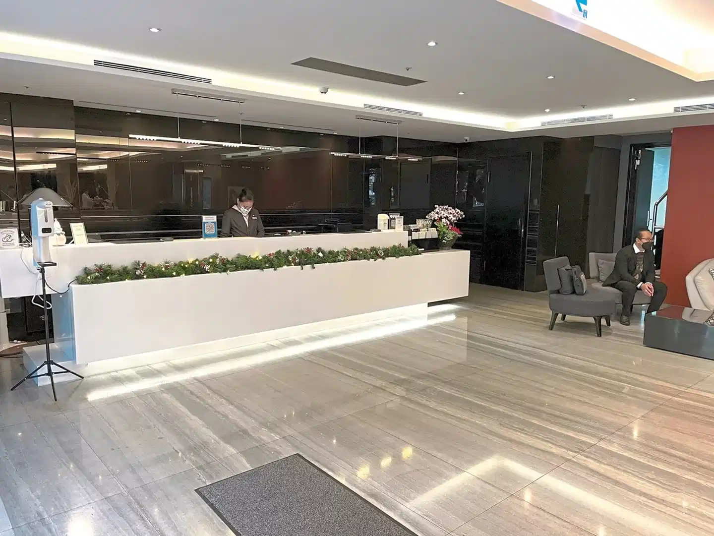 Sonnien Hotel Lobby