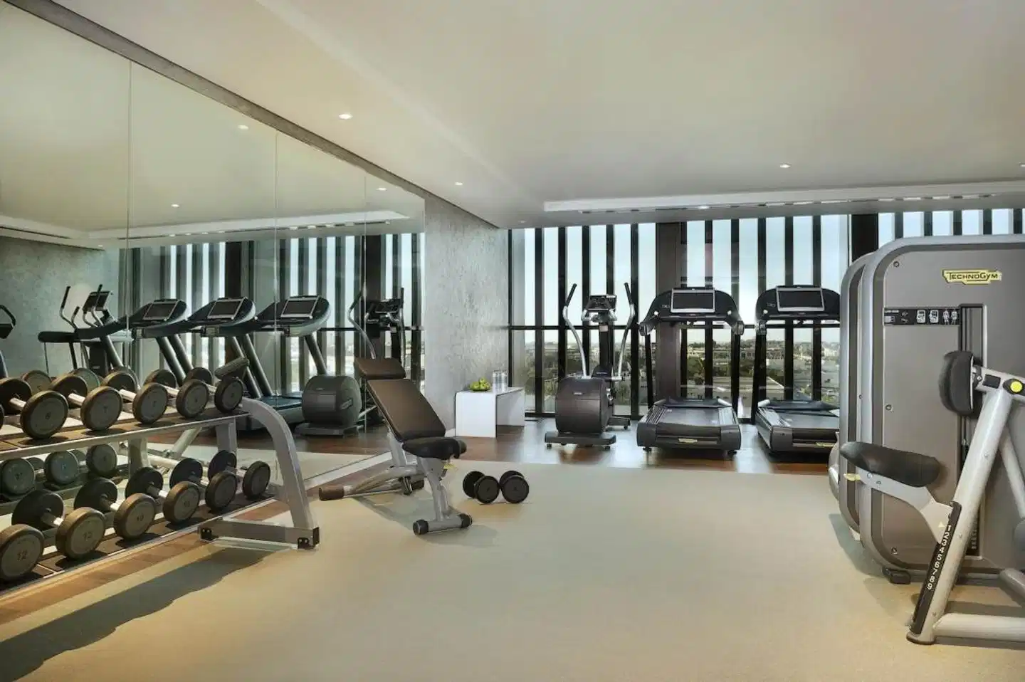 La Ville Hotel & Suites CITY WALK, Dubai, Autograph Collection Sport und Entertainment
