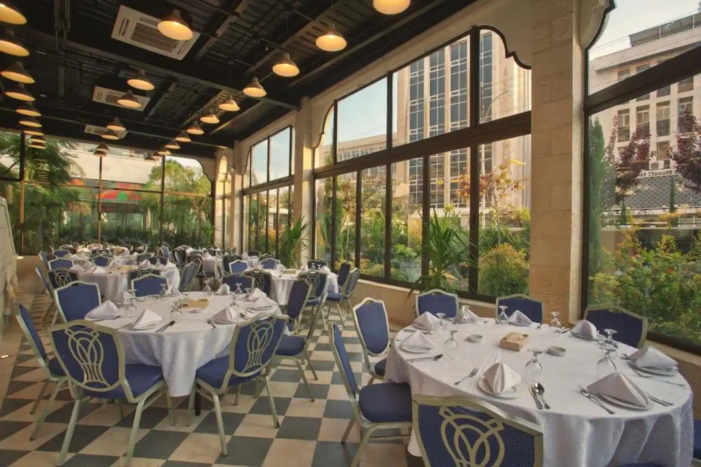 The House Boutique Suites Restaurant