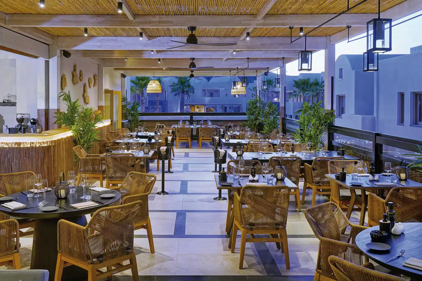 Radisson Blu Zaffron RESTAURANT