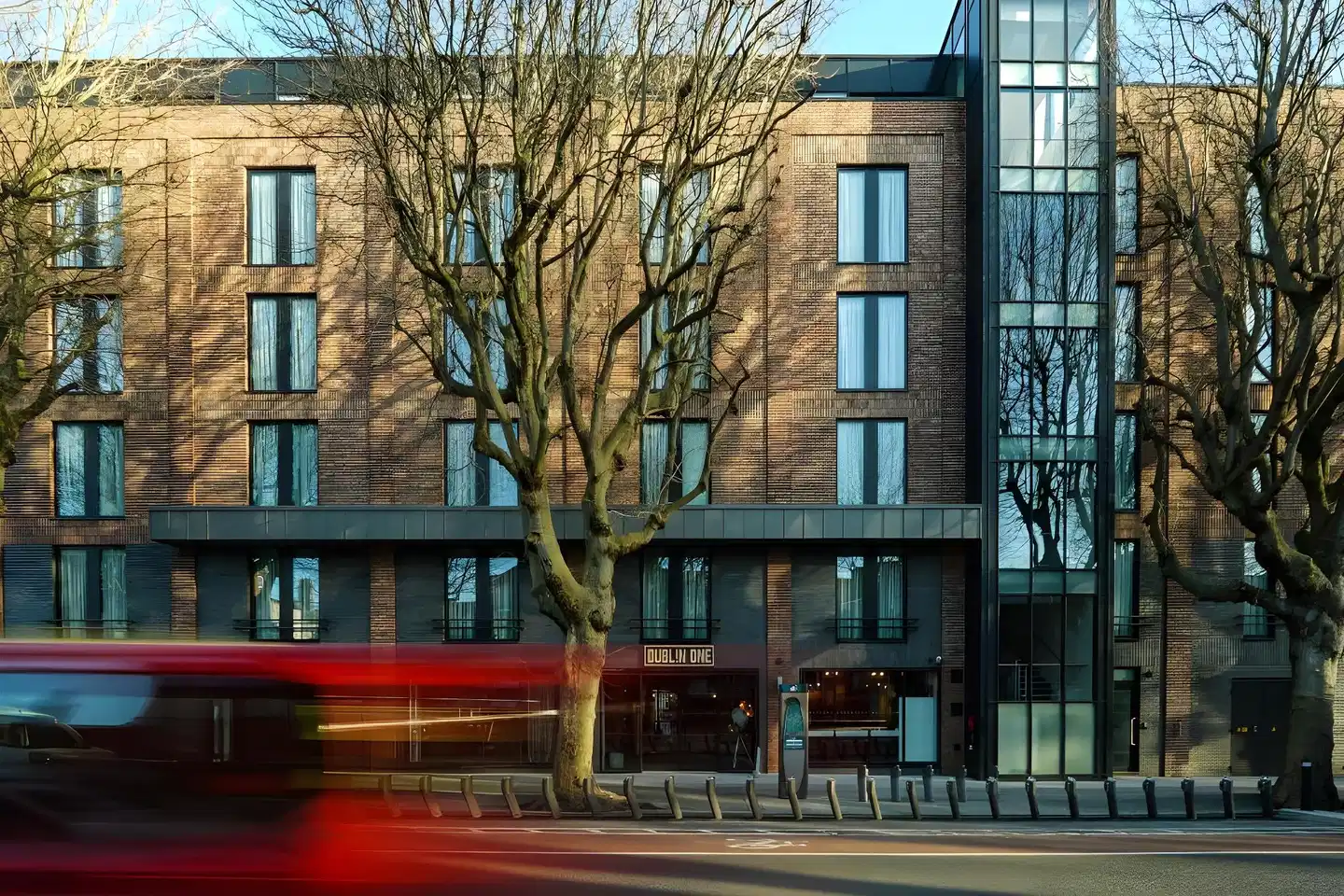 Dublin One Hotel Aussenansicht