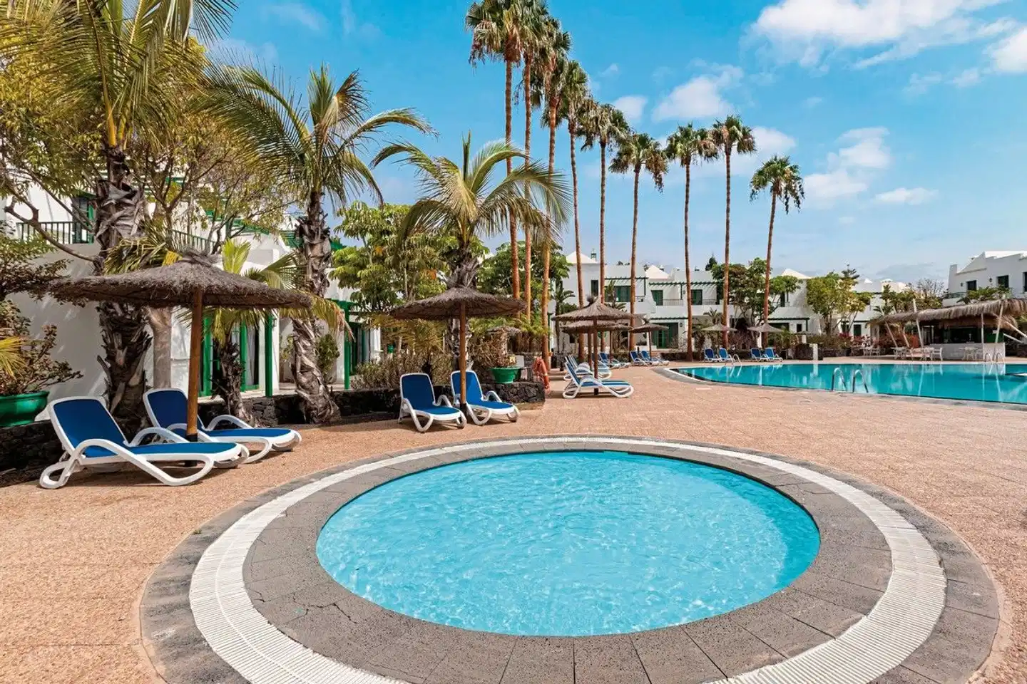 THB Royal Pool