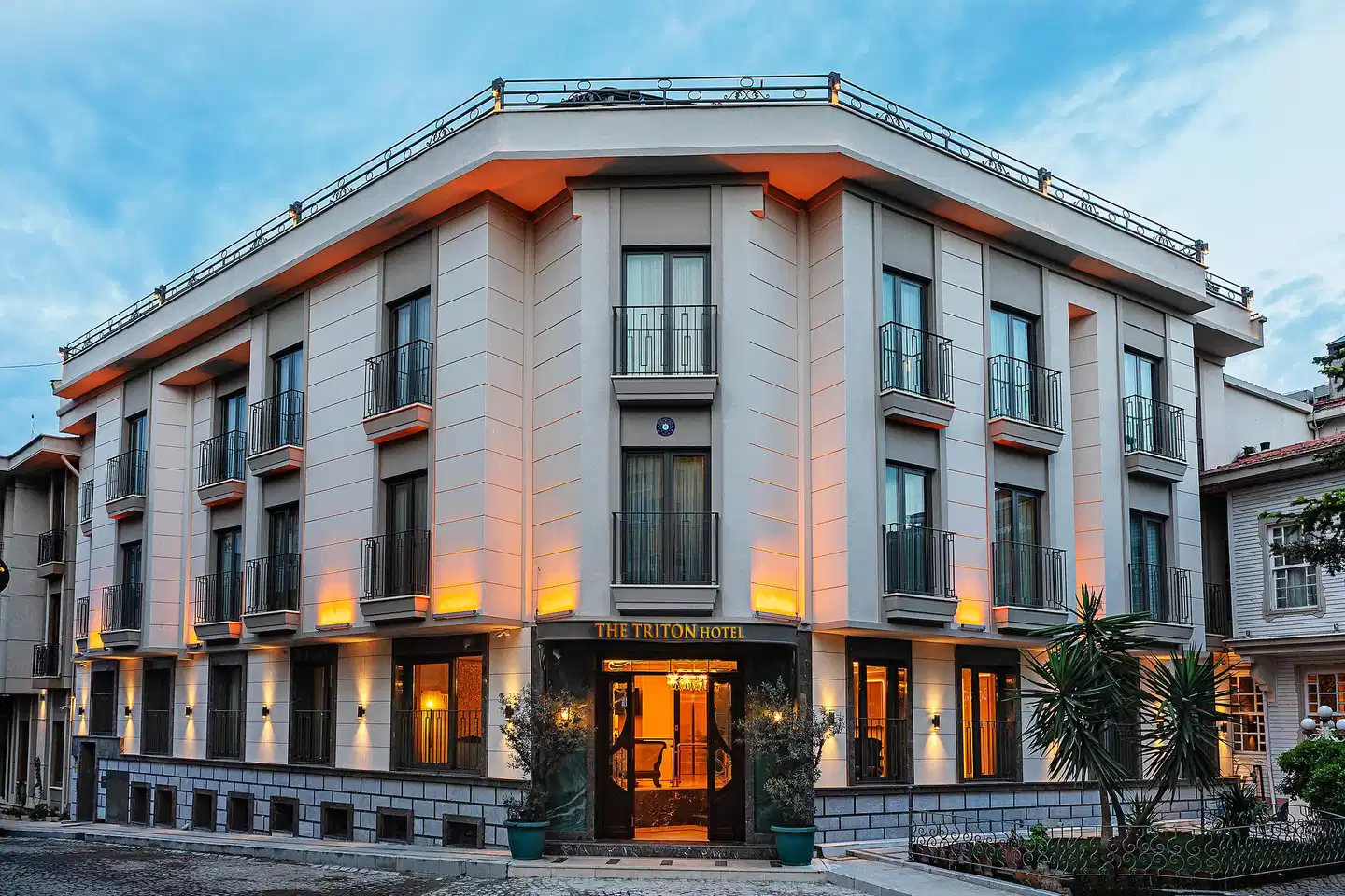 Azade Hotel Aussenansicht