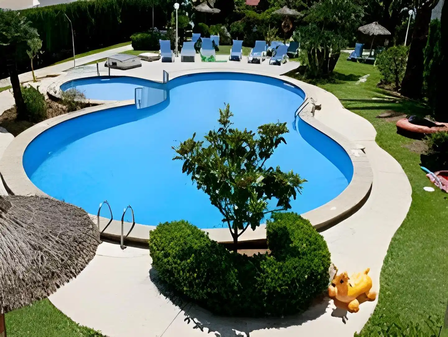 Cabot Las Velas Apartamentos Pool