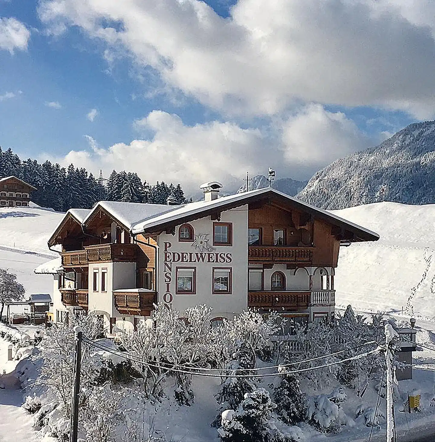 Pension Edelweiss Aussenansicht