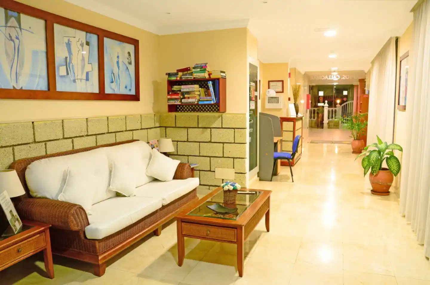 Callaomar Lobby