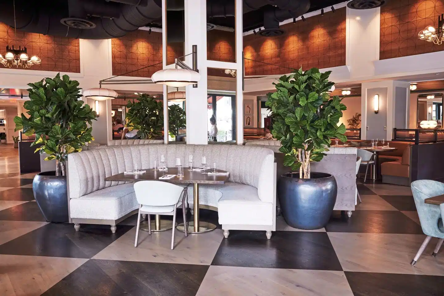 Hutton Hotel Lobby