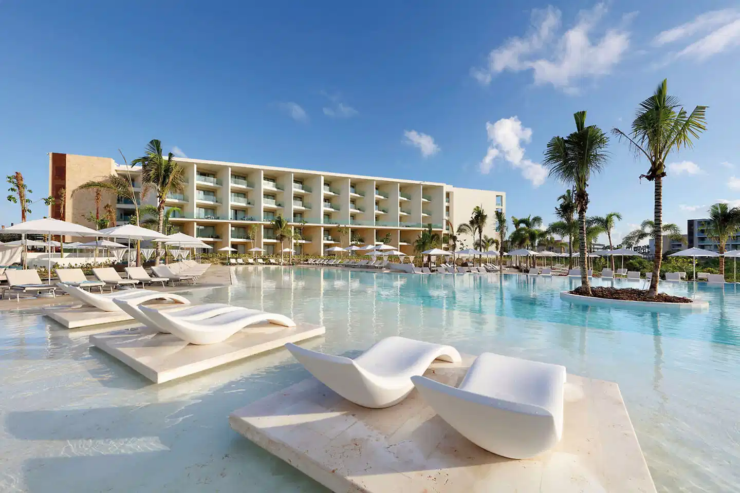 Family Selection at Grand Palladium Select Costa Mujeres Pool