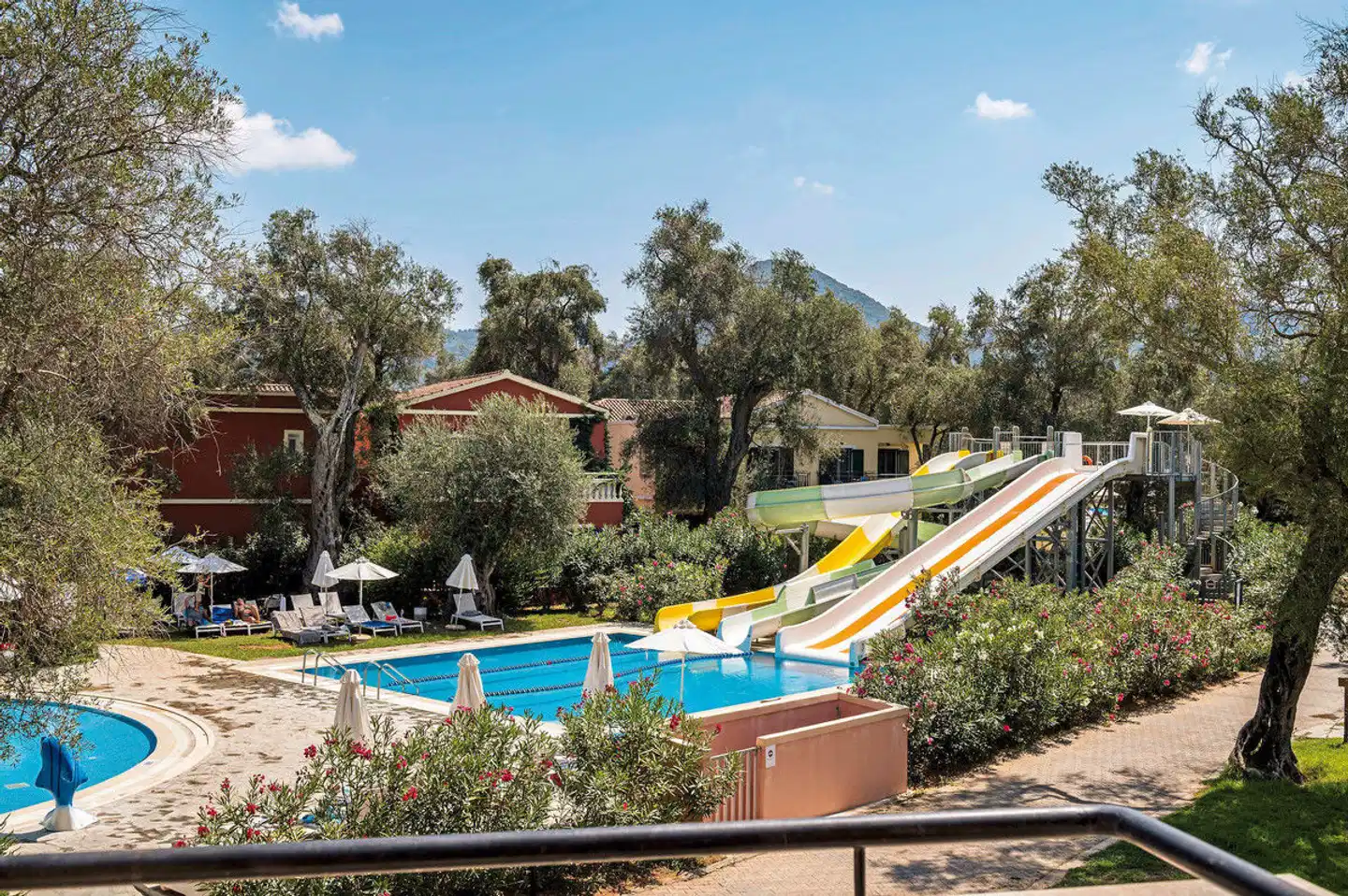 Sentido Apollo Palace Pool
