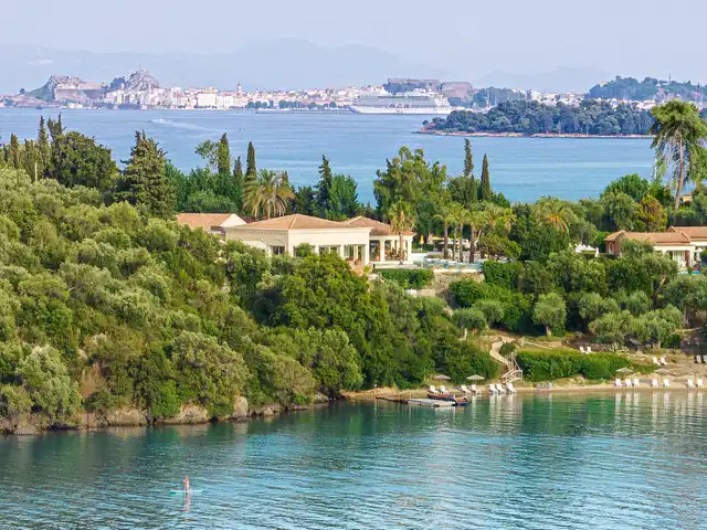 Grecotel Eva Palace Aussenansicht