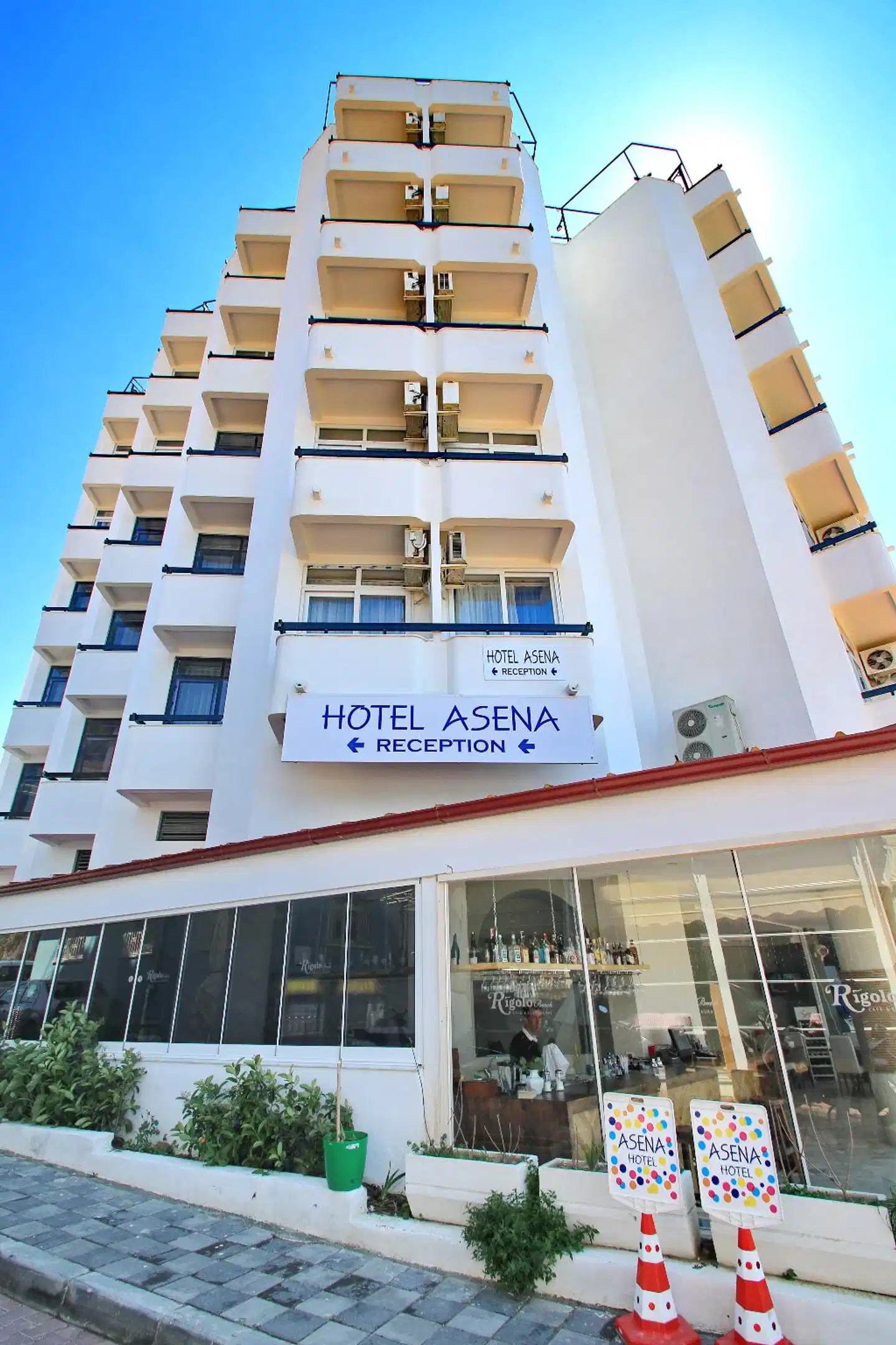 Jura Hotels Ada Beach Aussenansicht