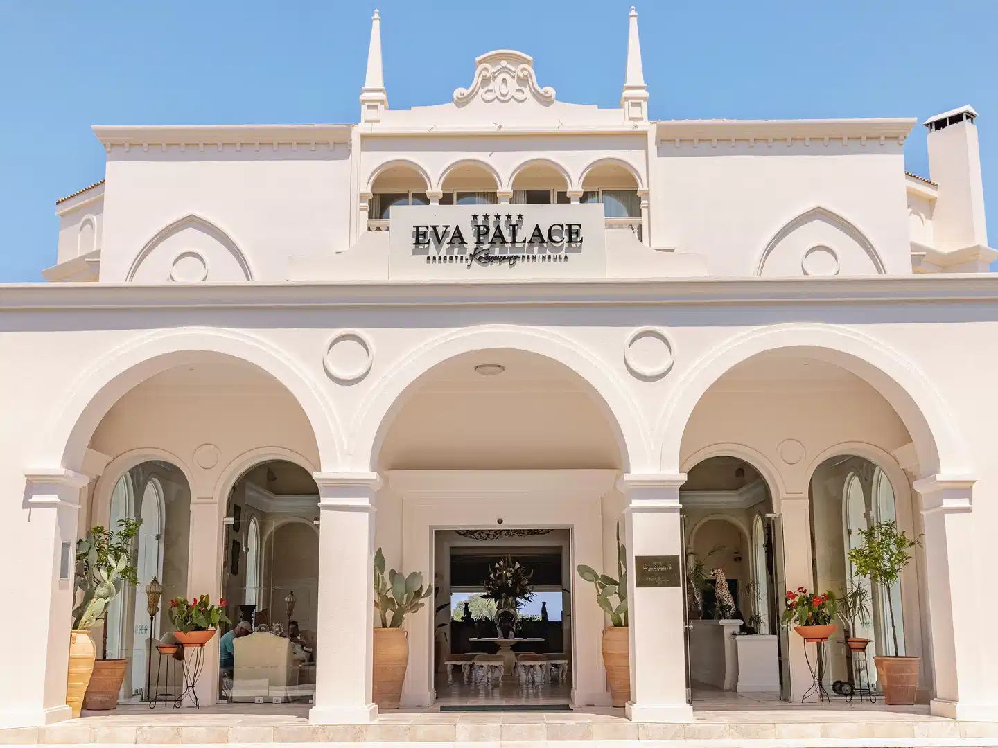 Grecotel Eva Palace Aussenansicht