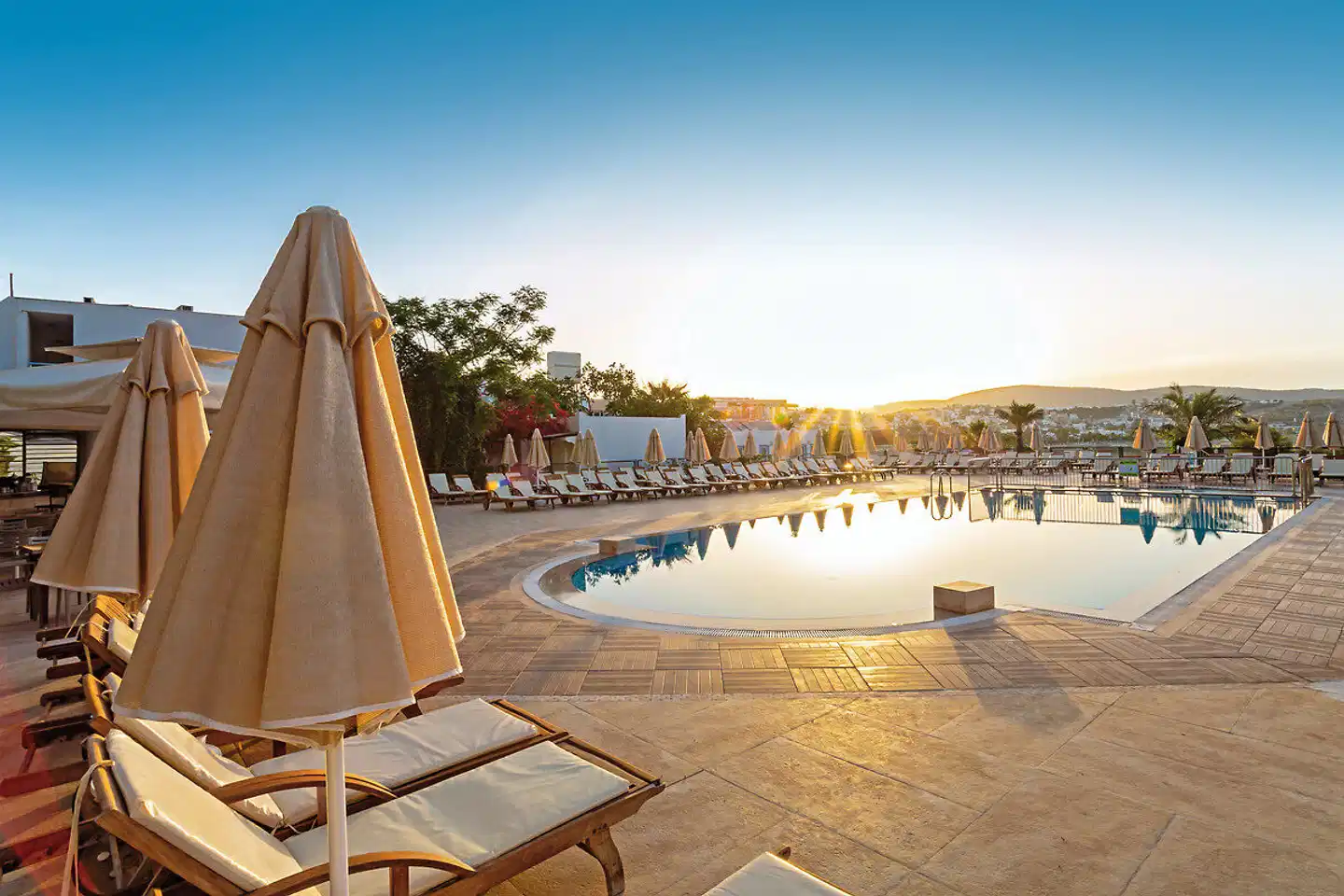 Royal Asarlik Beach Pool