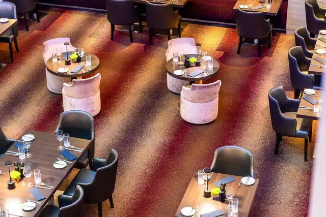 Hilton Berlin Bar