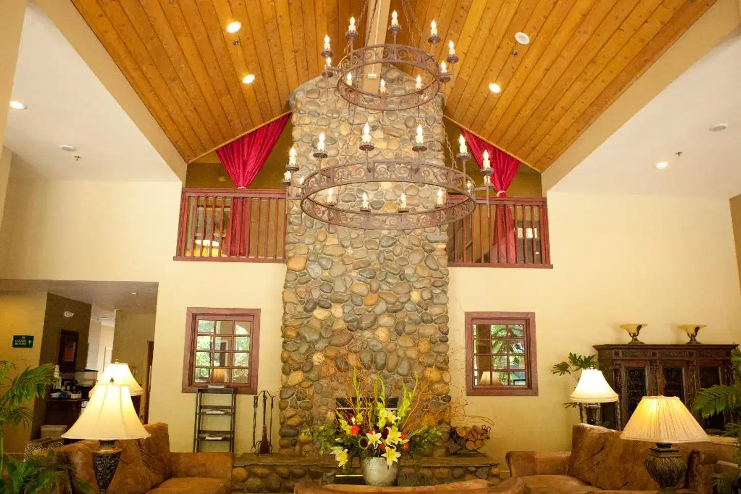 Forest Suites Resort at the Heavenly Village Lobby