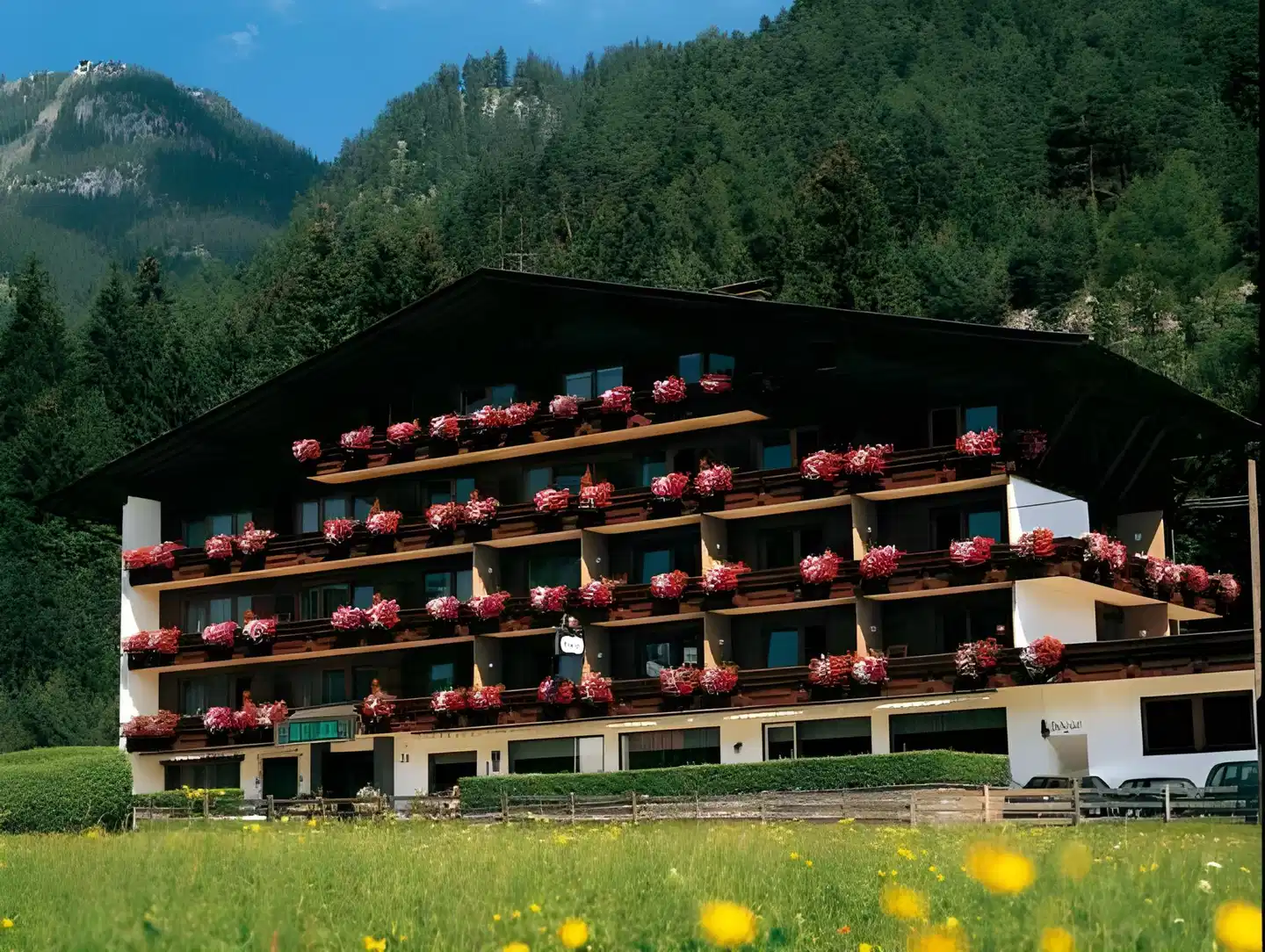 Hotel Huber Hochland Aussenansicht