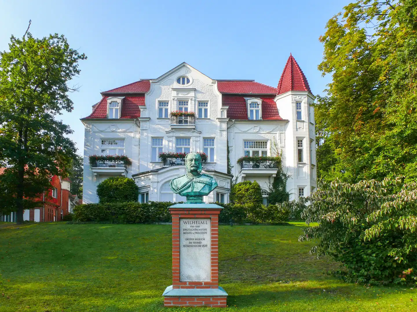 Admiral Aussenansicht