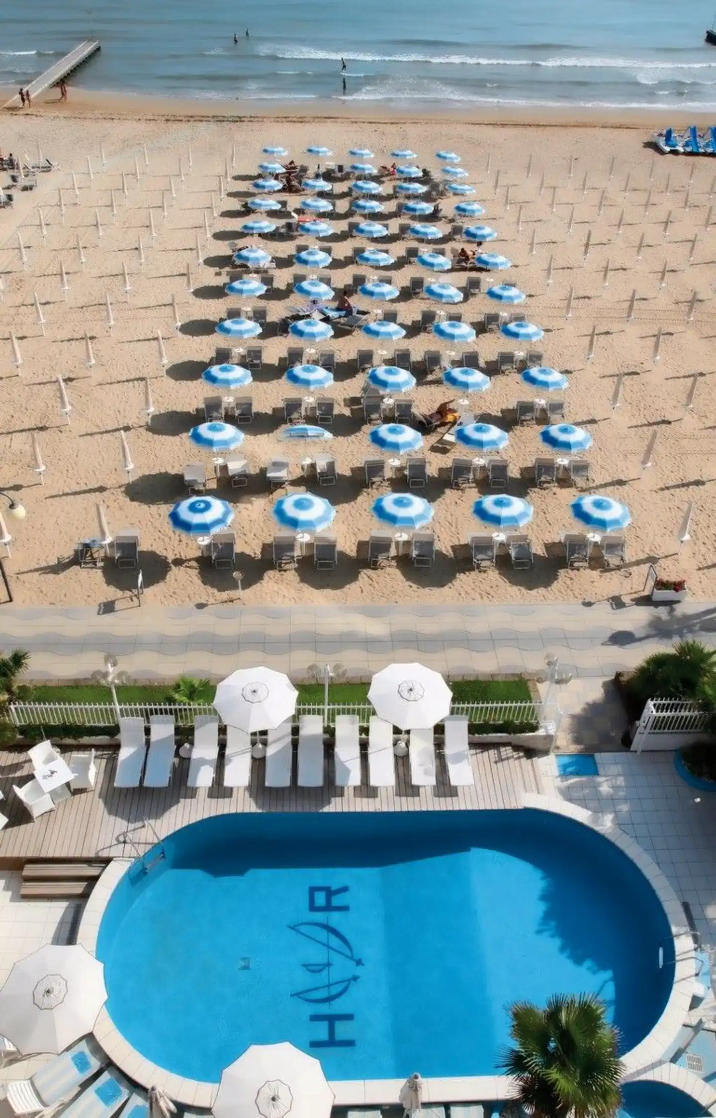 Rivamare Pool
