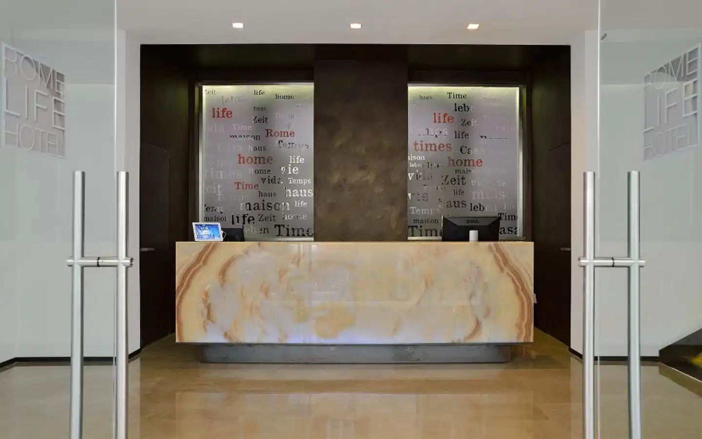 Rome Life Hotel Lobby