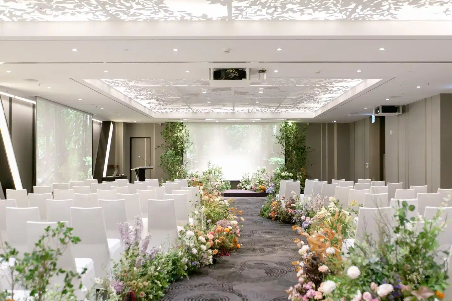 Courtyard by Marriott Seoul Botanic Park Lobby